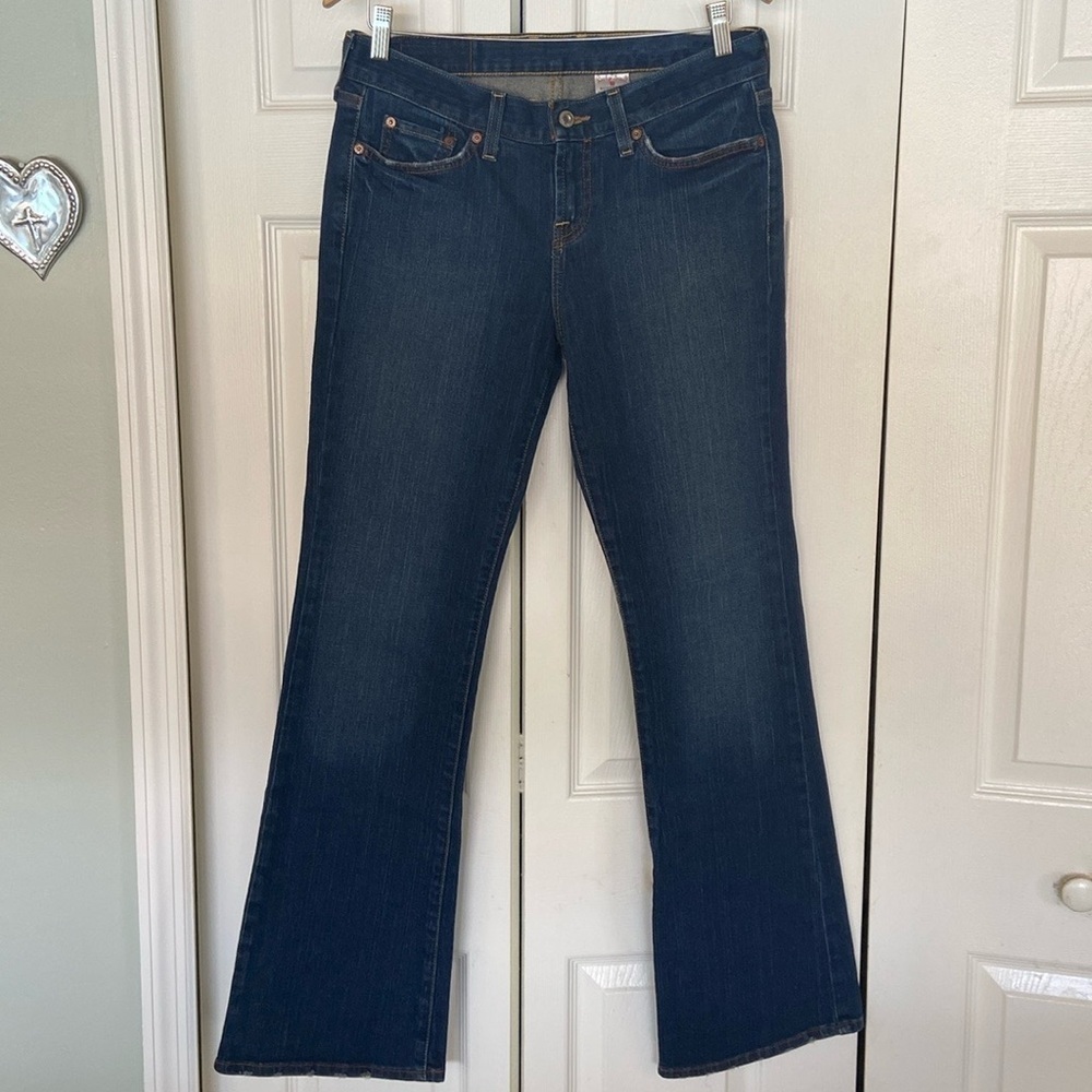 Lucky Brand Sweet N Low rise boot cut jeans size 29 long